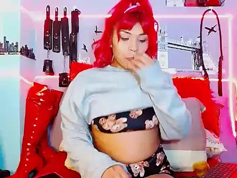 Snapshot of mylygrey chatting on 11-29-25, 02:14 mylygrey online show from 11-29-25, 02:14