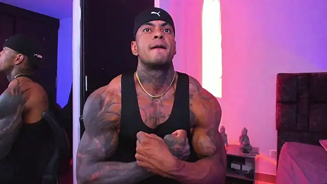 Snapshot of binmontana_ chatting on 10-27-25, 09:19 binmontana online show from 10-27-25, 09:19