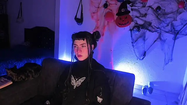 kitty  chs online show from 11-16-25, 11:21