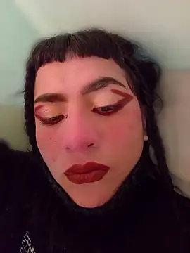 kitty  chs online show from 04-21-26, 03:28