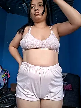 Snapshot of hot-mom22 chatting on 09-25-25, 12:20 hot-mom22 online show from 09-25-25, 12:20