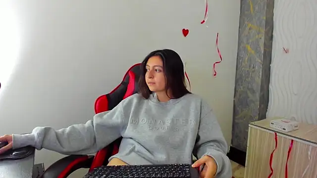 lala clark online show from 03-11-26, 08:37