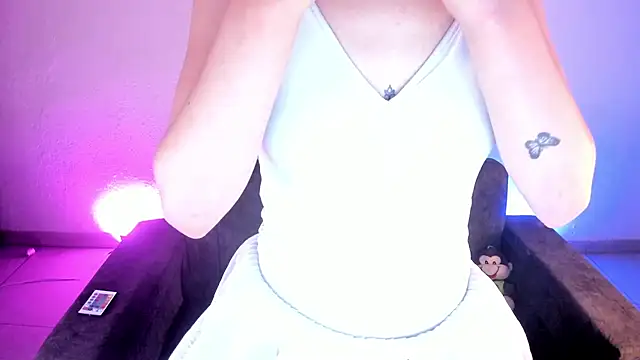 Snapshot of zakura_Haruno chatting on 11-05-25, 08:09 zakura Haruno online show from 11-05-25, 08:09