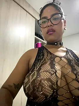 miiabrown18 online show from 10-05-25, 03:27