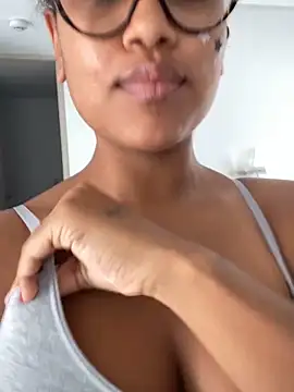 miiabrown18 online show from 11-09-25, 07:23