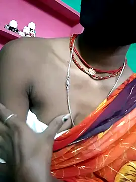 Snapshot of Cuty_kinjal chatting on 10-23-25, 10:47 Cuty kinjal online show from 10-23-25, 10:47