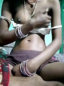 Snapshot of Cuty_kinjal chatting on 11-07-25, 09:04 Cuty kinjal online show from 11-07-25, 09:04