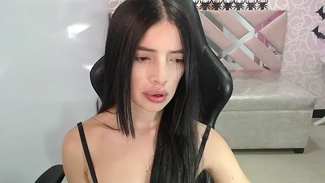 cynthia ch online show from 11-02-25, 03:42