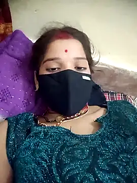 Snapshot of Mahek_love143 chatting on 05-23-26, 02:43 Mahek love143 online show from 05-23-26, 02:43