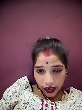Snapshot of Mahek_love143 chatting on 05-29-26, 03:43 Mahek love143 online show from 05-29-26, 03:43