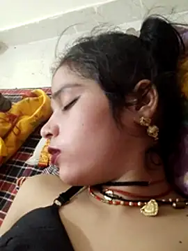 Snapshot of Mahek_love143 chatting on 06-16-26, 10:29 Mahek love143 online show from 06-16-26, 10:29