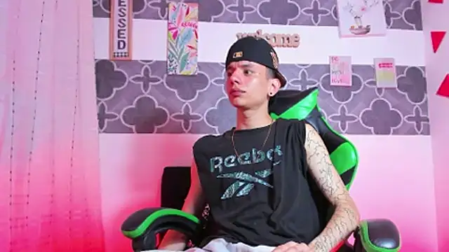 Skinny batman online show from 12-19-25, 11:56