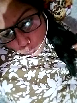 Snapshot of Punjabi_Jatni chatting on 10-19-25, 01:56 Punjabi Jatni online show from 10-19-25, 01:56