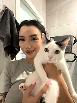 kiss Lissa online show from 10-28-25, 09:46