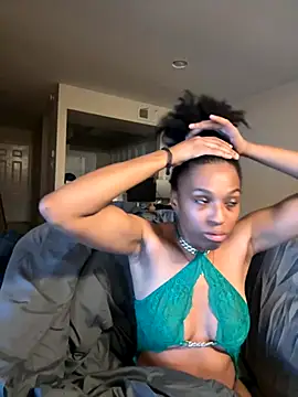 YeahhhitsBreezy online show from 09-29-25, 04:06