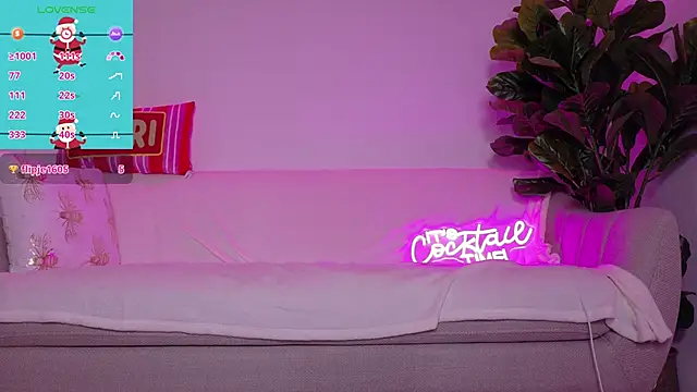 TiaBelle online show from 11-24-25, 06:29