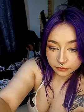 Iluromi online show from 11-27-25, 03:36