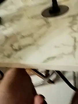 Snapshot of Antnio33 chatting on 10-05-25, 04:27 Antnio33 online show from 10-05-25, 04:27