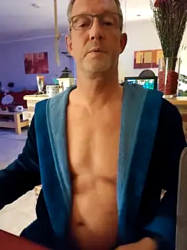 TommyTom76 online show from 10-07-25, 09:23