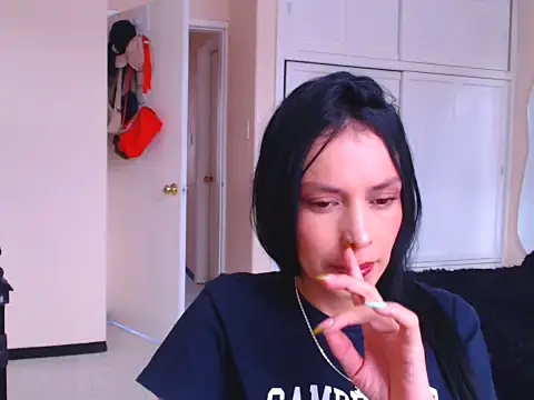 EmmaValmor online show from 05-19-26, 09:21