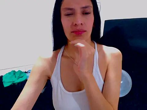 EmmaValmor online show from 05-31-26, 03:36