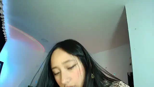 Hinata 21  online show from 06-26-26, 08:24