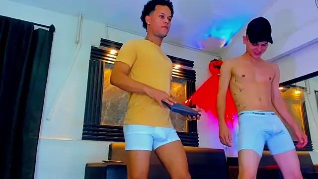 Snapshot of ALEX_MILLER25 chatting on 10-12-25, 03:49 ALEX MILLER25 online show from 10-12-25, 03:49