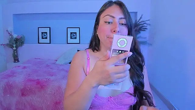 Snapshot of ZaraRosse7 chatting on 10-11-25, 12:15 ZaraRosse7 online show from 10-11-25, 12:15