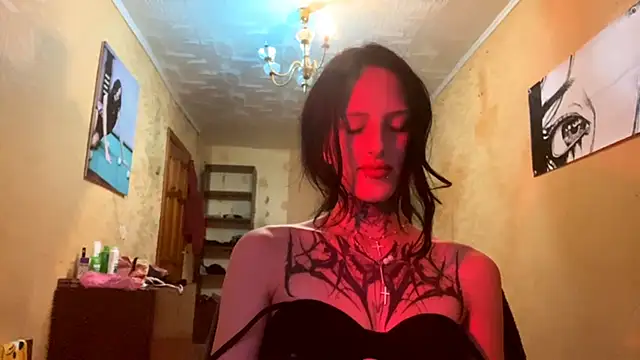 Snapshot of NamBraun chatting on 09-27-25, 02:11 NamBraun online show from 09-27-25, 02:11