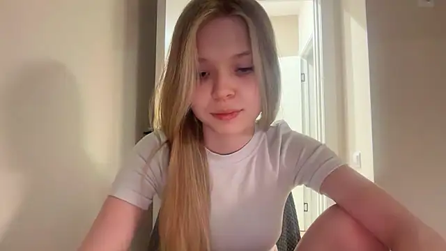 CandysRose online show from 05-19-26, 06:36
