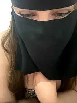 Snapshot of anoucha-arab chatting on 10-12-25, 02:54 anoucha-arab online show from 10-12-25, 02:54