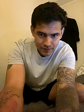 Snapshot of roa_alee chatting on 11-22-25, 03:38 roa alee online show from 11-22-25, 03:38