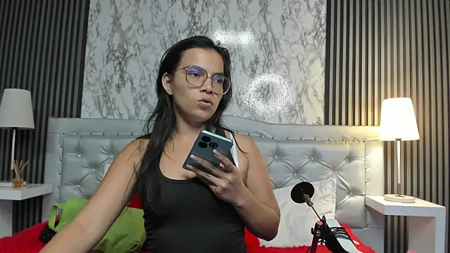 MaraBlake  online show from 12-17-25, 02:06