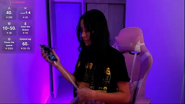 Snapshot of ISABELFORYOU1 chatting on 03-27-26, 04:18 ISABELFORYOU1 online show from 03-27-26, 04:18