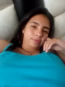 Snapshot of NileveSantanna chatting on 09-24-25, 09:40 NileveSantanna online show from 09-24-25, 09:40