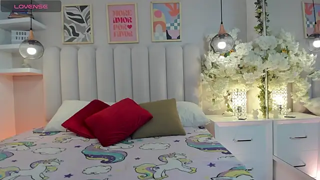 Charlotte hall  online show from 03-07-26, 04:20