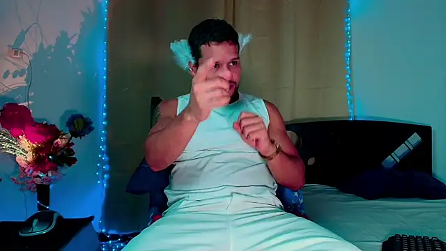 LucasGaeel online show from 11-11-25, 01:05