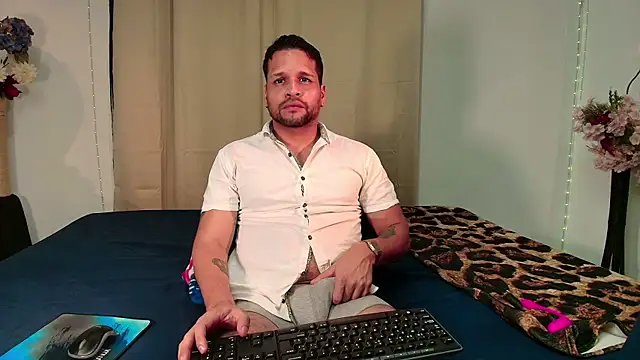 LucasGaeel online show from 03-30-26, 03:40