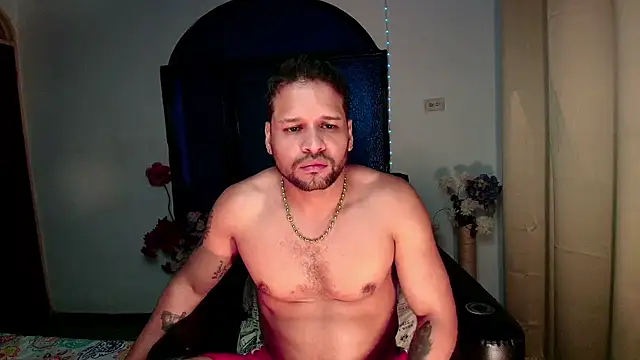 Snapshot of LucasGaeel chatting on 05-20-26, 10:54 LucasGaeel online show from 05-20-26, 10:54