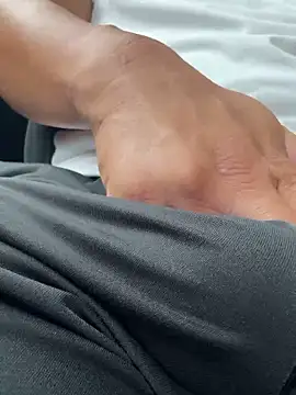 queen slave1221 online show from 10-01-25, 04:40