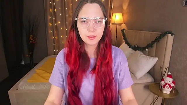 Monica  Queen online show from 12-16-25, 12:04