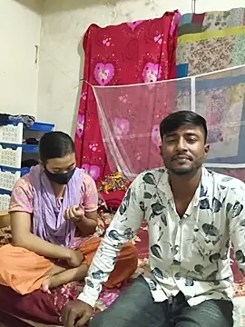 Snapshot of Love_Queen11 chatting on 11-04-25, 05:23 Love Queen11 online show from 11-04-25, 05:23