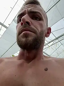 Snapshot of sexyman1936 chatting on 07-08-26, 09:14 sexyman1936 online show from 07-08-26, 09:14