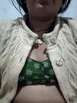 Hot rieal6 online show from 12-15-25, 04:55