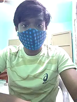 Snapshot of handsome_blg_tam chatting on 11-22-25, 10:14 handsome blg tam online show from 11-22-25, 10:14