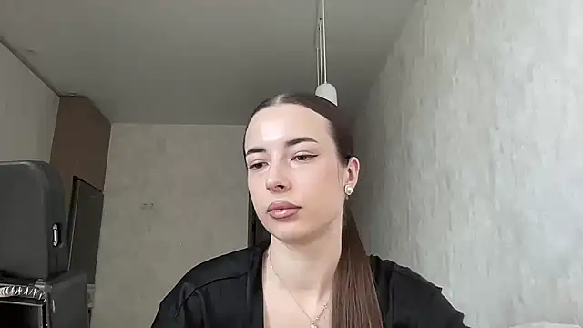 Feynelle online show from 10-28-25, 10:30