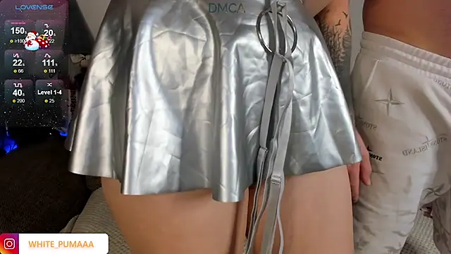 Snapshot of Crystal_Neko chatting on 01-11-26, 04:12 Crystal Neko online show from 01-11-26, 04:12