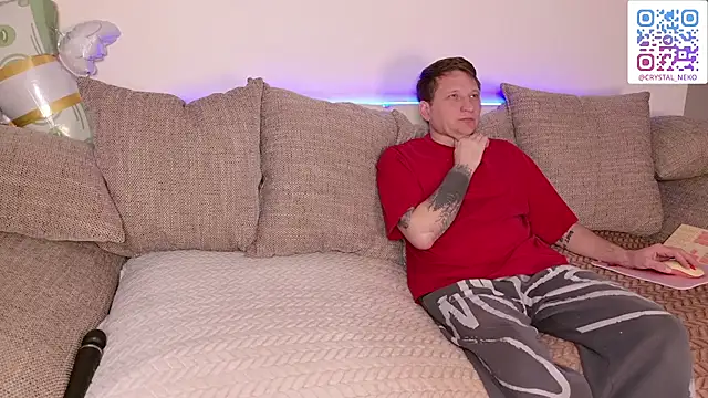 Snapshot of Crystal_Neko chatting on 03-08-26, 10:24 Crystal Neko online show from 03-08-26, 10:24