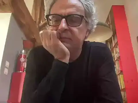 Snapshot of chtentation chatting on 10-04-25, 09:18 chtentation online show from 10-04-25, 09:18