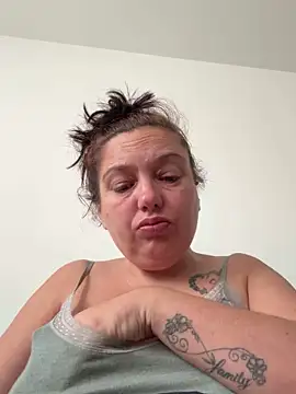 Snapshot of Eleanorxx chatting on 10-02-25, 08:10 Eleanorxx online show from 10-02-25, 08:10